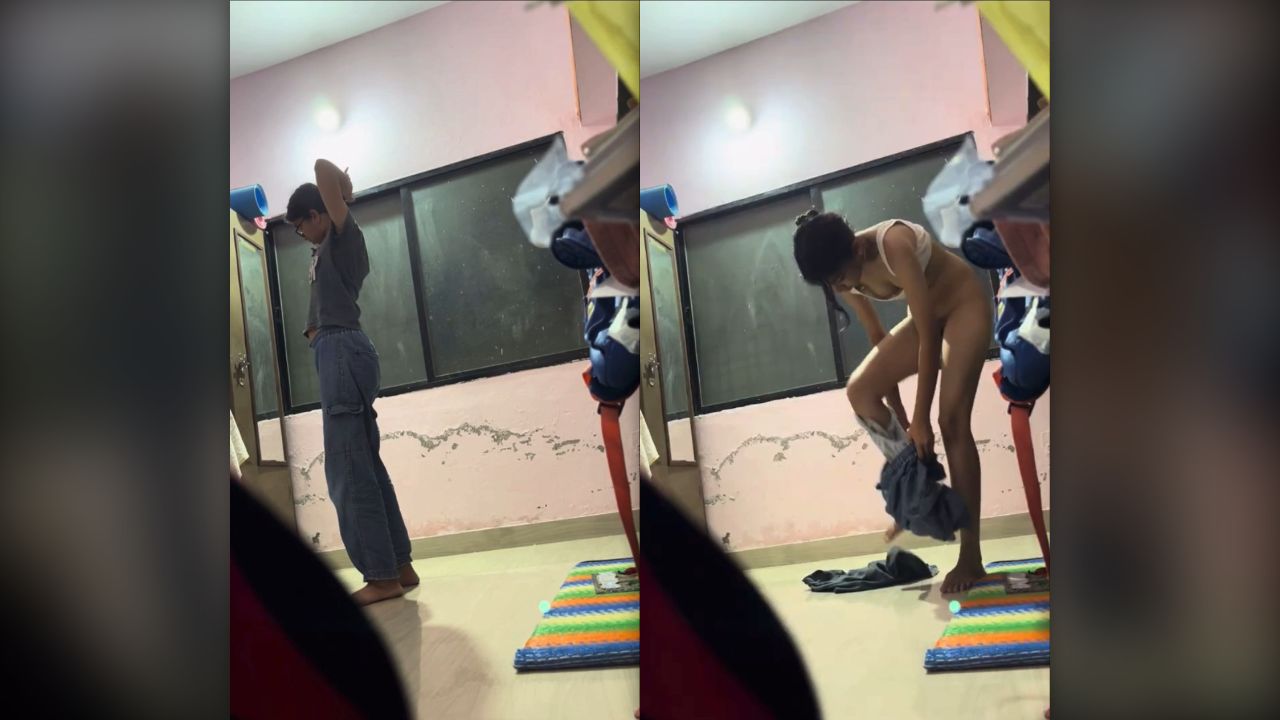Desi girl caught naked on camera.